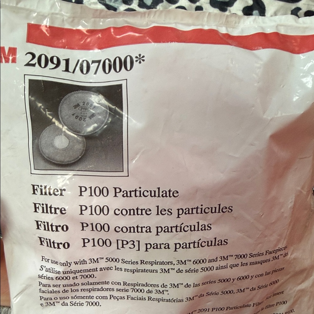 3M P100 Particulate Filters - Picture 3 of 6